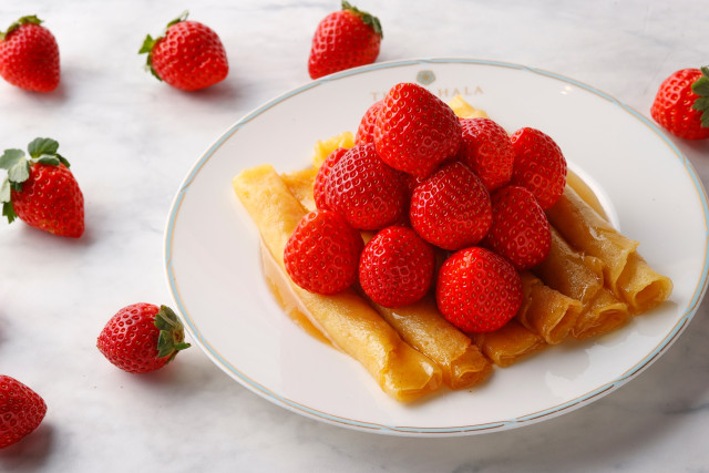 ＜ストロベリー・オン・ザ・シンパンケーキ＞